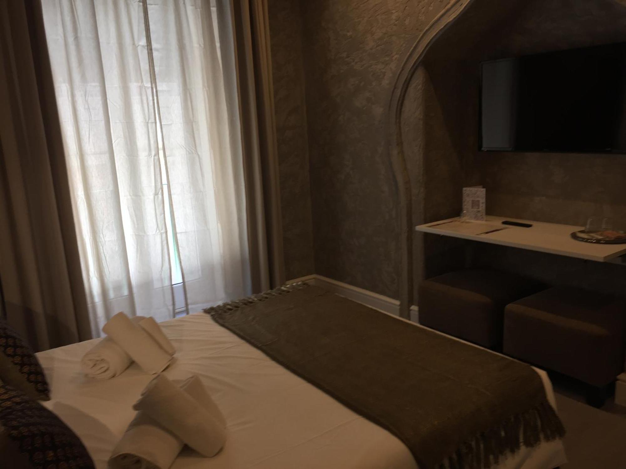 29 Venti Luxury Hotel ปาแลร์โม ภายนอก รูปภาพ