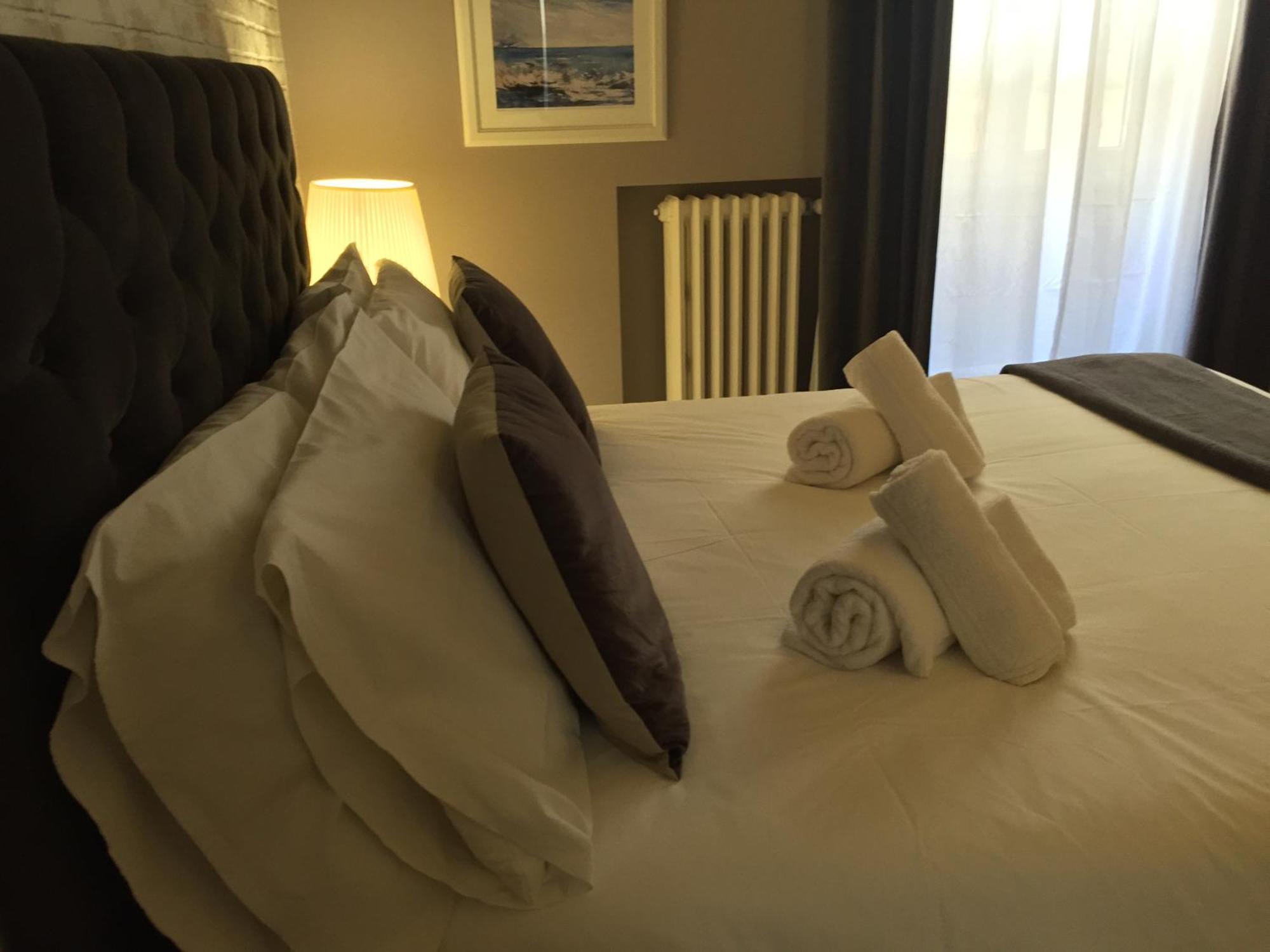 29 Venti Luxury Hotel ปาแลร์โม ภายนอก รูปภาพ
