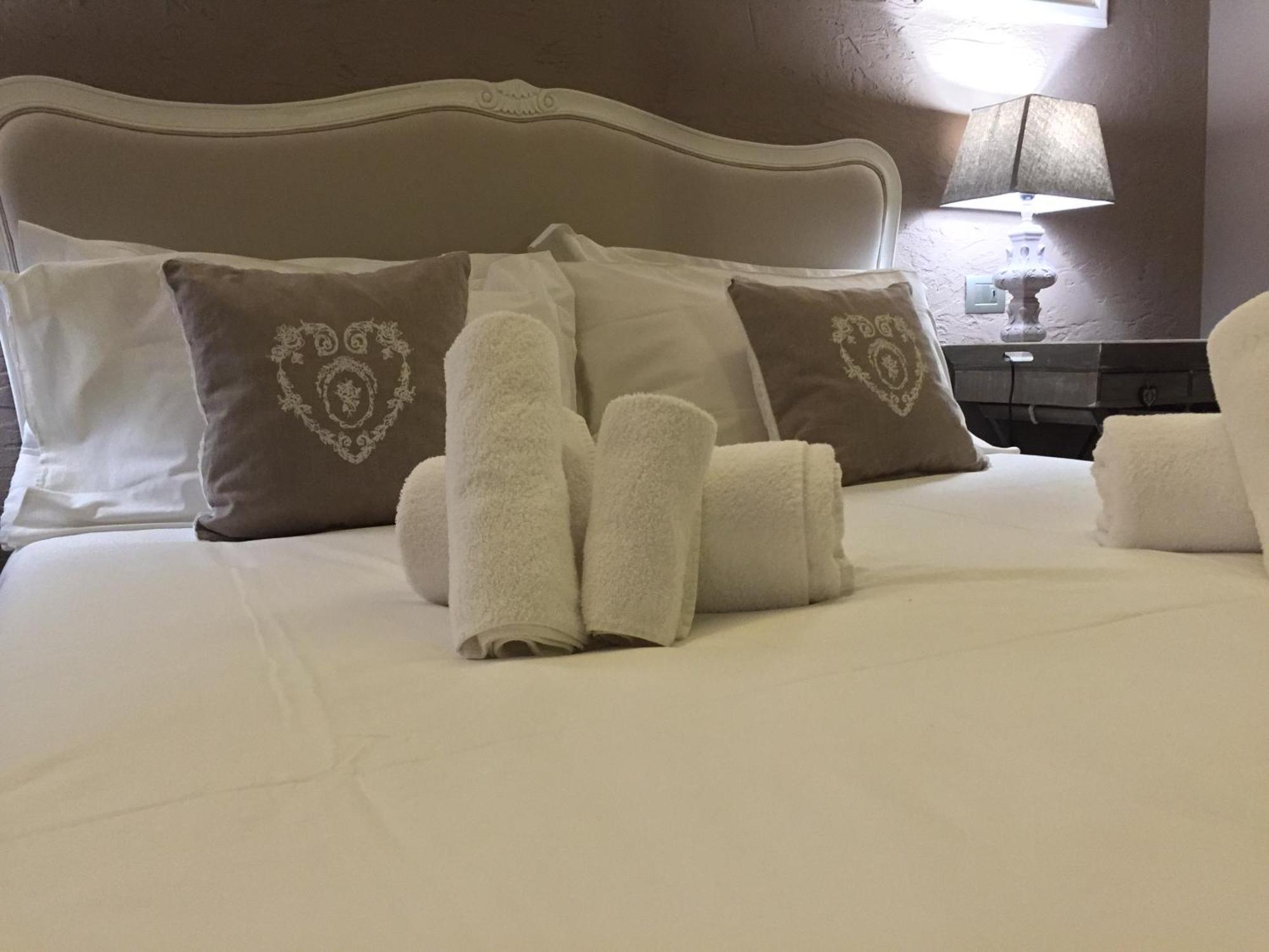 29 Venti Luxury Hotel ปาแลร์โม ภายนอก รูปภาพ