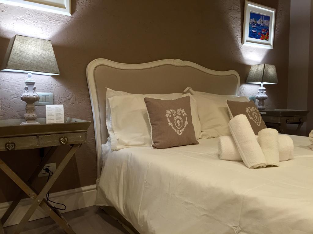 29 Venti Luxury Hotel ปาแลร์โม ภายนอก รูปภาพ