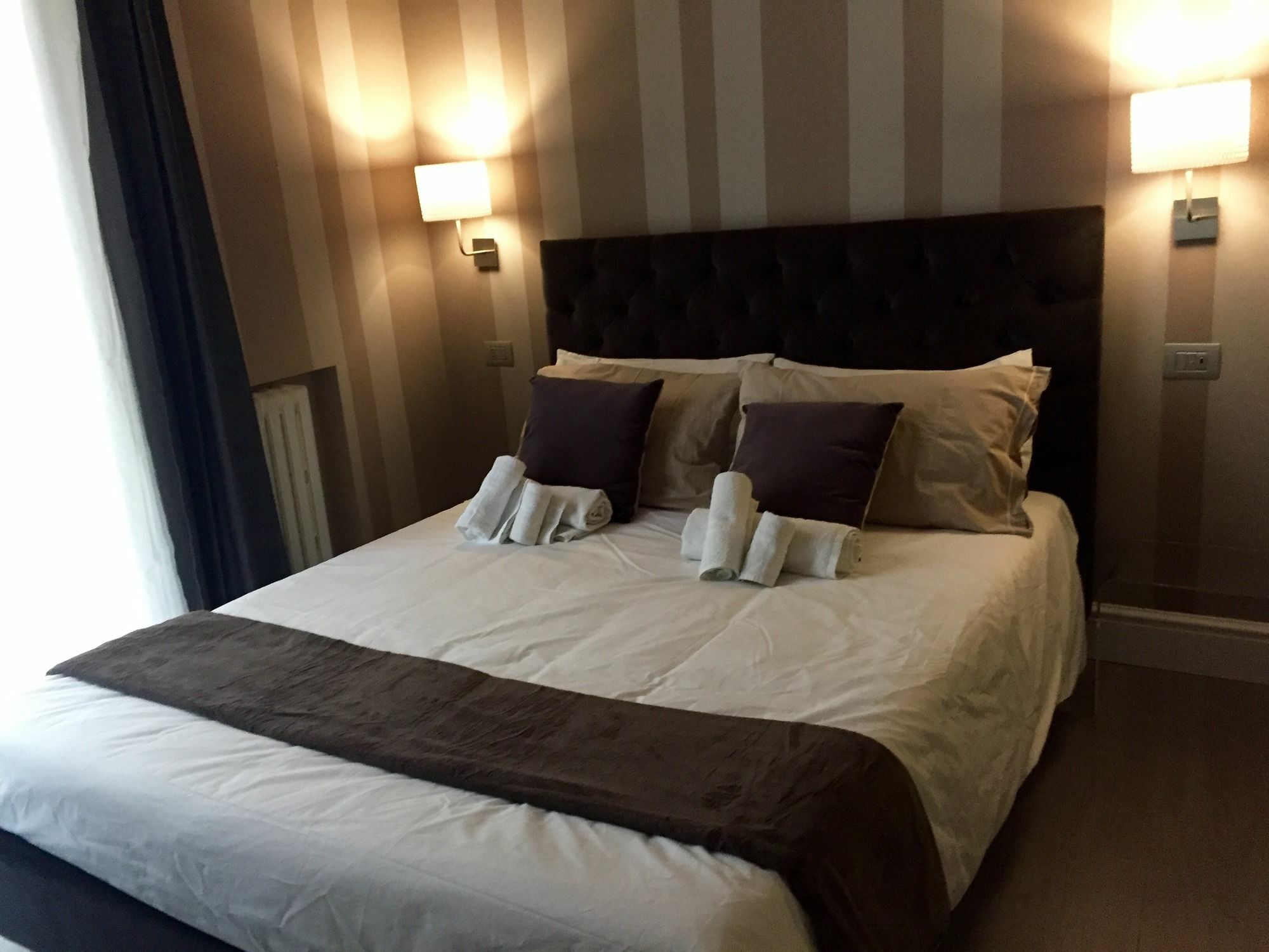 29 Venti Luxury Hotel ปาแลร์โม ภายนอก รูปภาพ